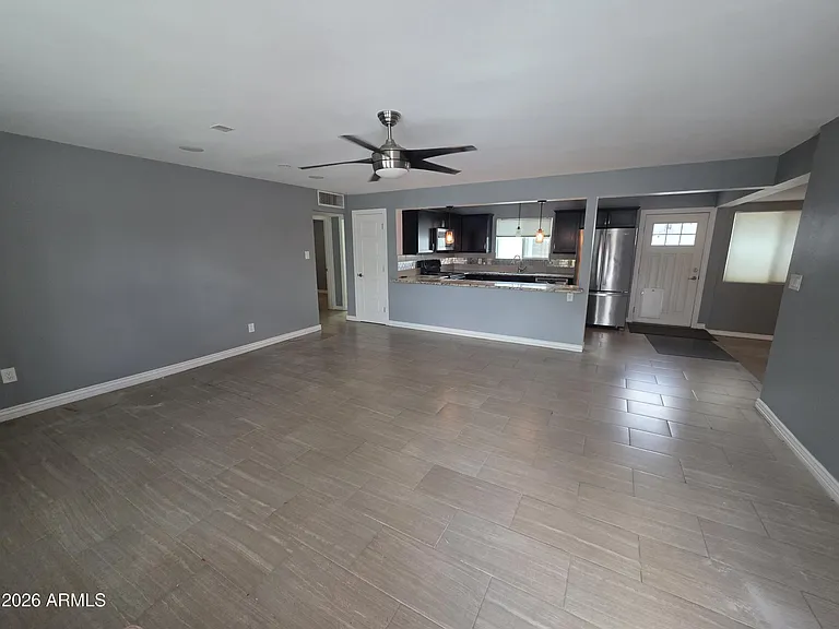 1812 E Whitton Ave — Photo 5