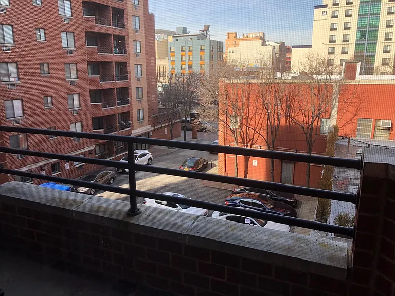 13702 Northern Blvd #8G — Photo 7