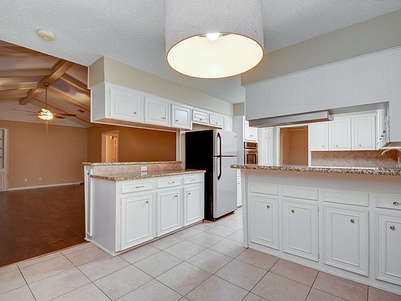 5th image of 6202 Dumfries Dr