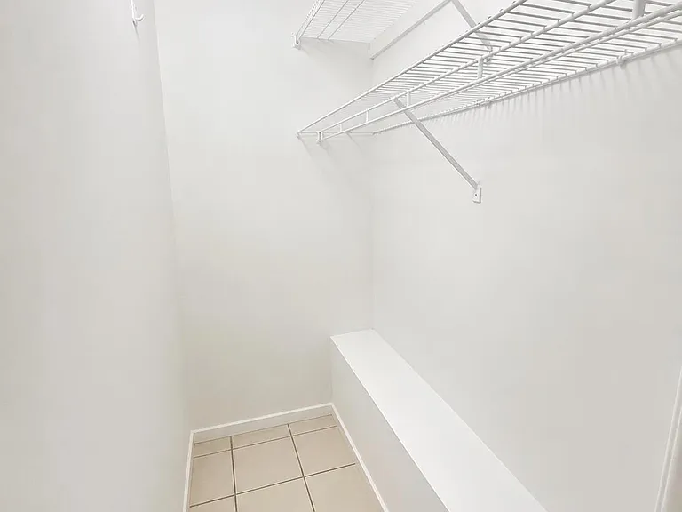 1725 NE 148th St #5 — Photo 8