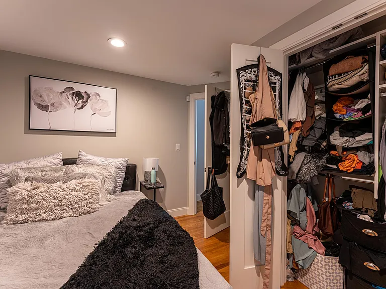 42 Saint Martin St #1 — Photo 16