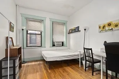 Building Photo - 1260 Commonwealth Ave #5