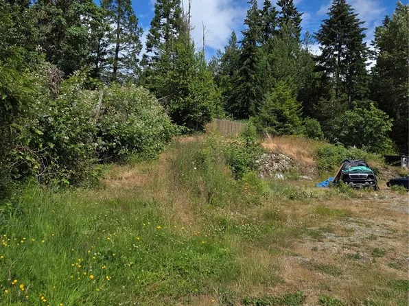 1824 Swartz Bay Rd, North Saanich, BC V8L 5R2
