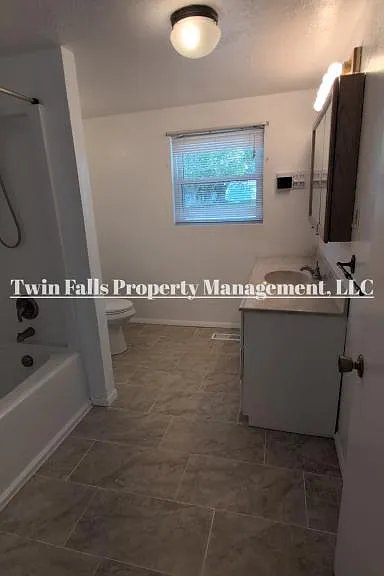3073 Vickie Ln — Photo 15