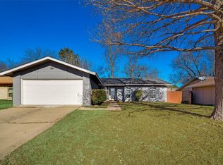 1801 Wickersham Dr, Arlington, TX 76014