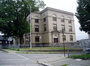 439 Pine St #1, Fall River, MA 02720