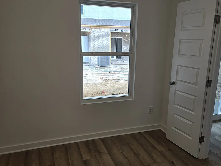 12076 Chilly Dr — Photo 5