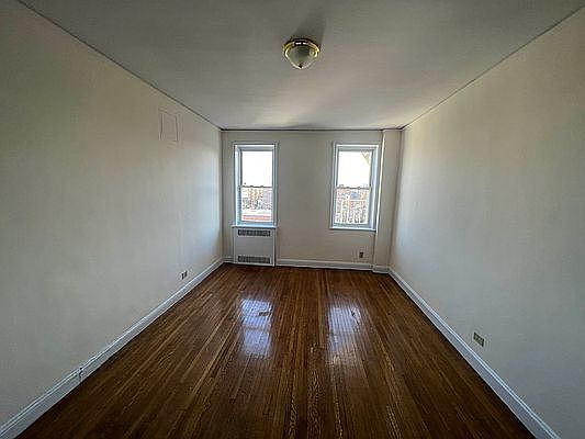 4th image of 3220 Netherland Ave APT 6A