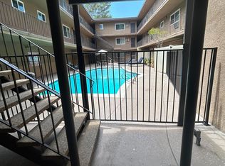 11460 Riverside Dr, North Hollywood, CA 91602