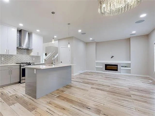 131 George Barone Bay — Photo 25