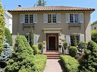 877 Sunnyhills Rd, Oakland, CA 94610