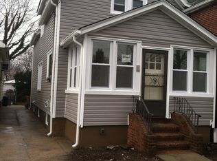 5814 69th St, Maspeth, NY 11378