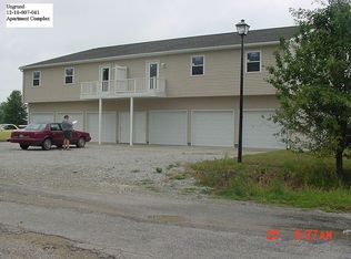 206 S Smith St #A-F, Teutopolis, IL 62467