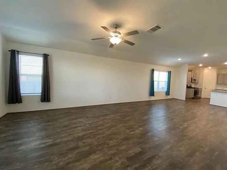 1209 Nokota Bnd — Photo 15