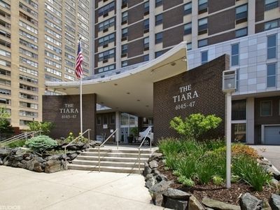 6145 N Sheridan Rd APT 12D, Chicago, IL, 60660
