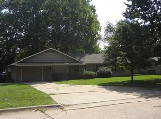 2302 SW Wayne Ave, Topeka, KS 66611