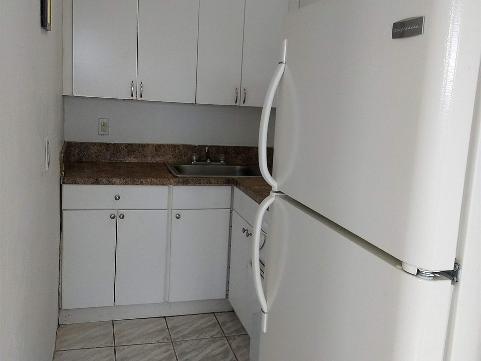 1st image of 2300 W Flagler St APT 20