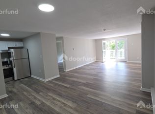 208 Columbus St APT 9, Fitchburg, MA 01420