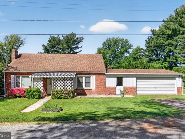 2398 Arlington St, York, PA 17402