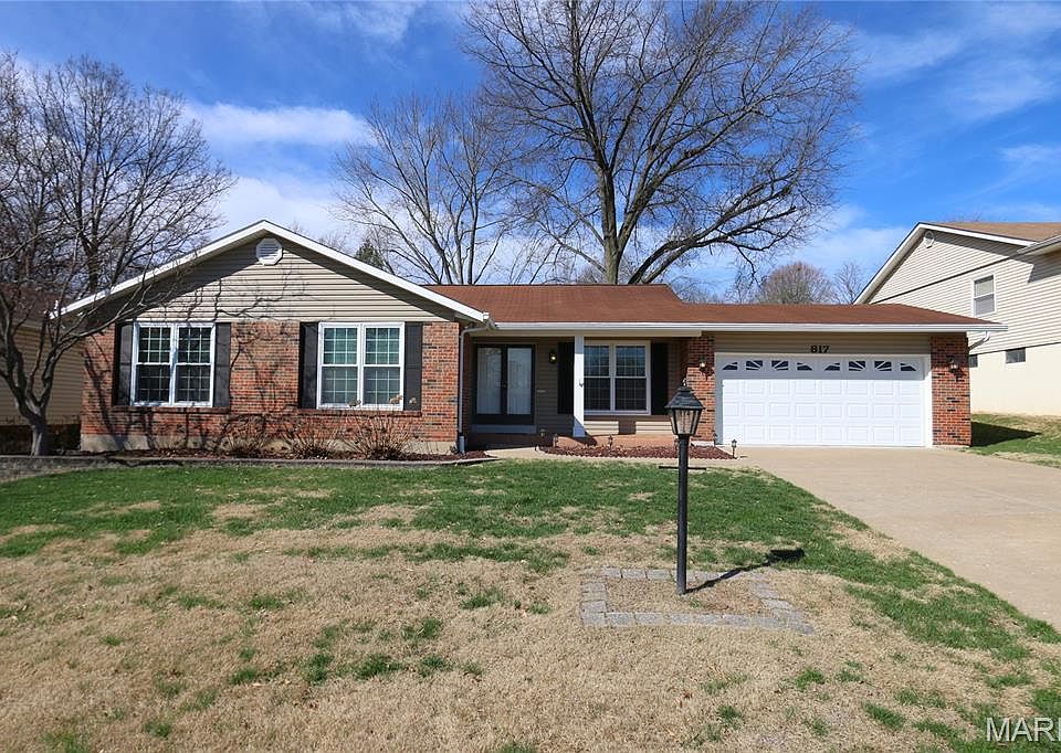 1st image of 817 Greenridge Ln