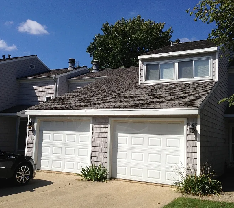 1905 Blackthorn Dr