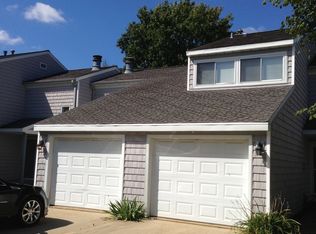 1905 Blackthorn Dr, Champaign, IL 61821