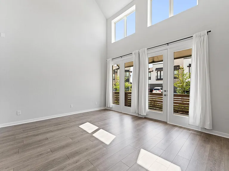 16514 Lake Austin St — Photo 7