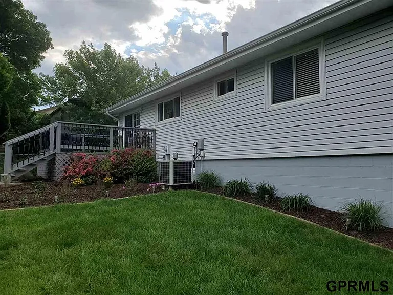 2201 Scarborough Dr — Photo 22