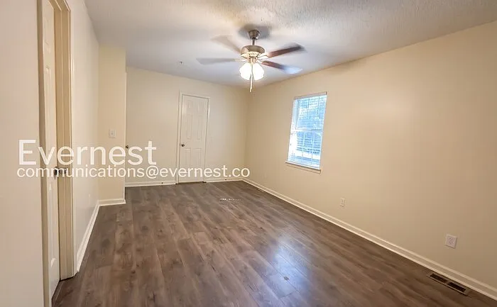 1592 King James Dr — Photo 19