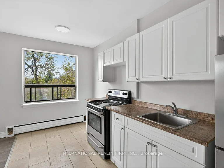 295 Melvin Ave #302 — Photo 14