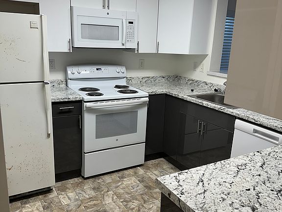 2nd image of 13306 SE 272nd St APT I101
