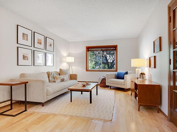 2nd image of 2140 Ridge Dr APT 24