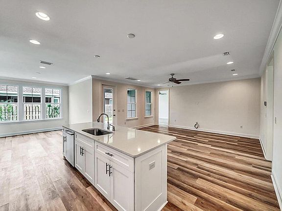4th image of 22 Roundwood Dr Lot 294