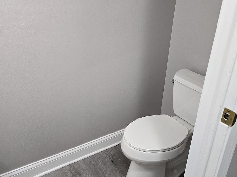 1/2 bath