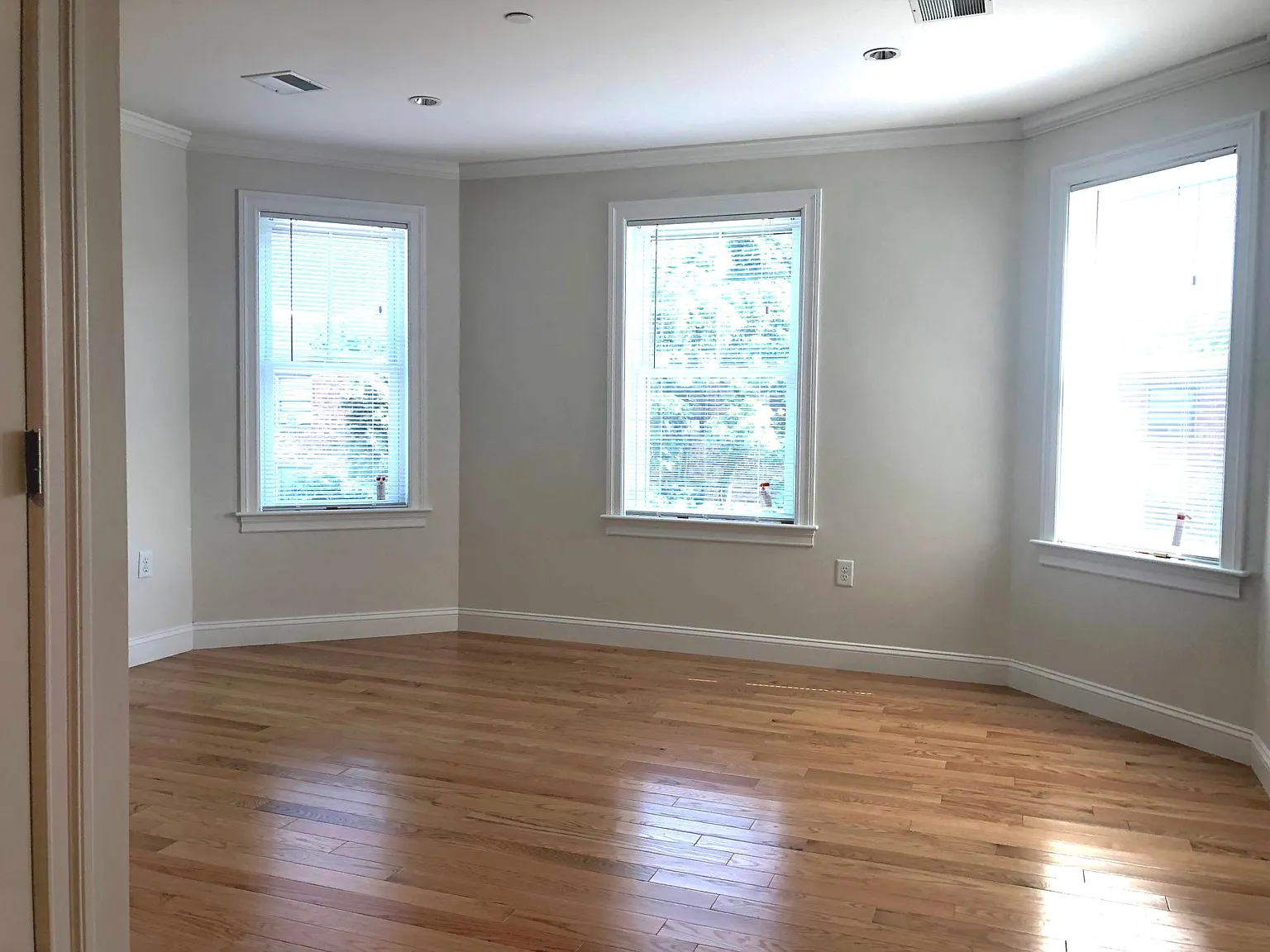 1 bed, 650 sqft, $2,700 — Photo 4