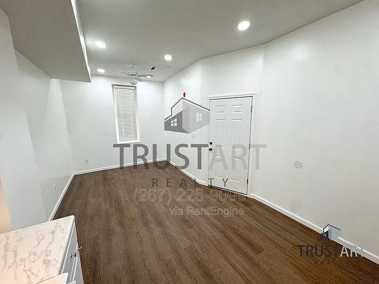 910 N 41st St #1 — Photo 4