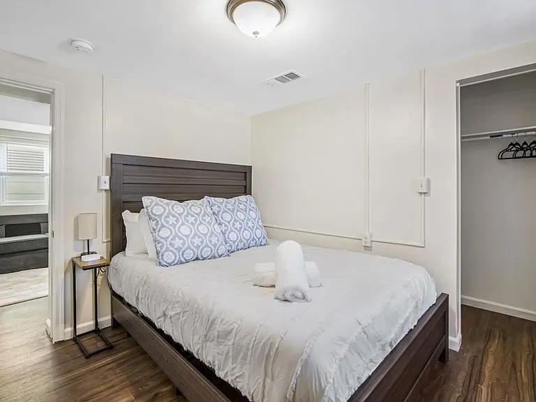 105 N New Haven Ave #1 — Photo 7