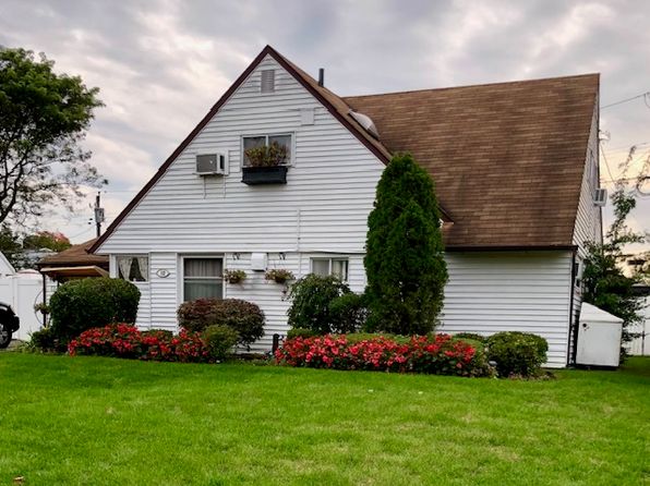 12 Mist Ln