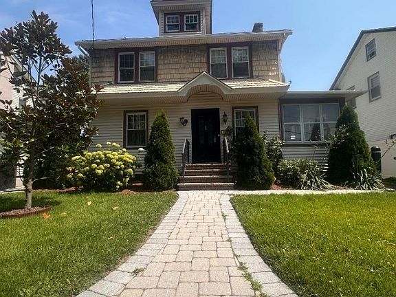 3rd image of 1037 W 5Th St