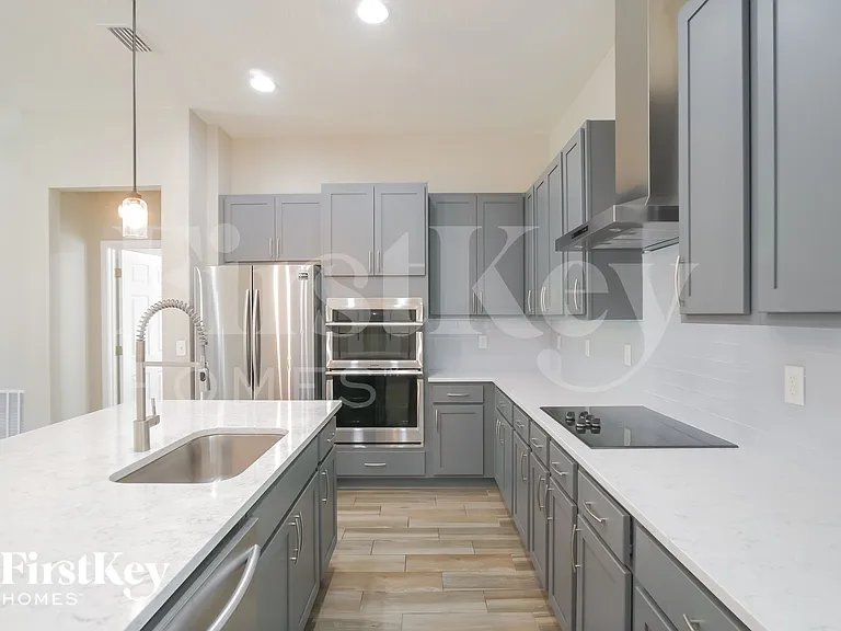 28 Moultrie Creek Cir — Photo 3