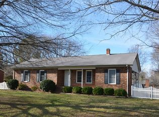 902 Williamson Ave, Elon, NC 27244