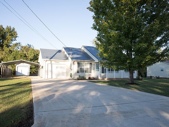 2nd image of 317 Strawberry Dr