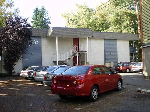 1st image of 13711 32nd Ave NE APT 204