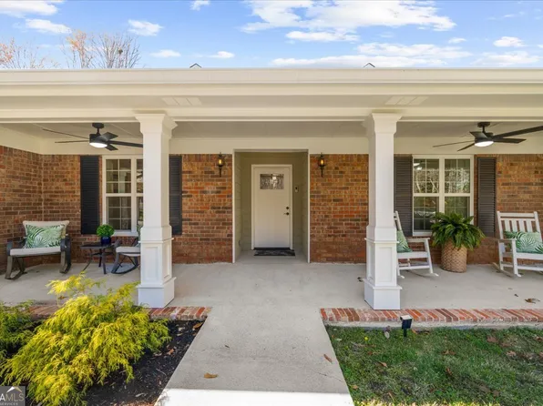 250 W Peachtree St, Norcross, GA 30071