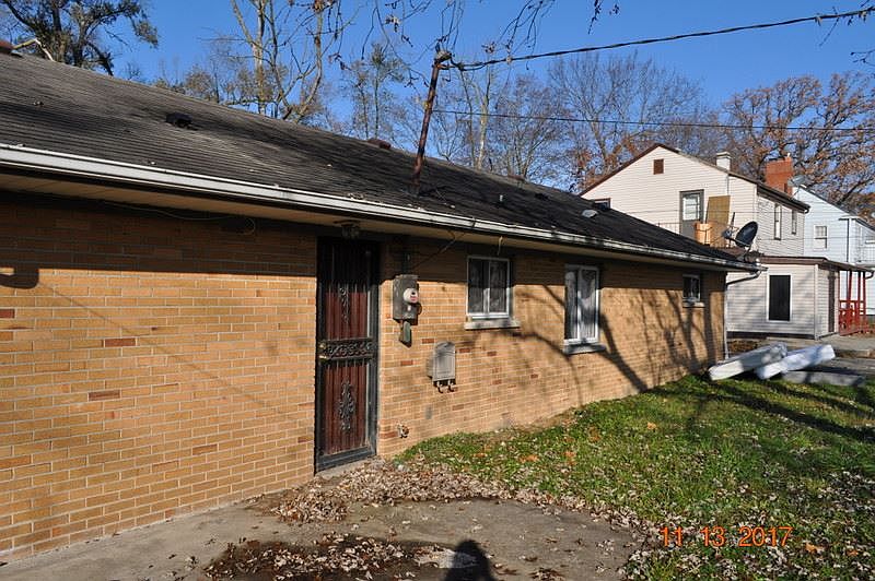 2nd image of 5215 S Anthony Blvd