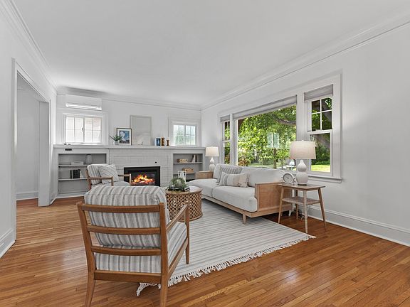 5th image of 4249 Aldrich Ave S