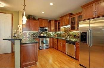 4th image of 731 Jersey Ct
