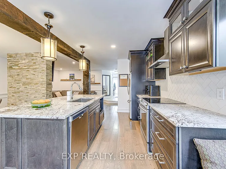 1225 Hedgestone Cres — Photo 15