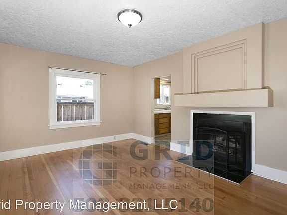 4th image of 8316 SE Raymond Ct Unit A