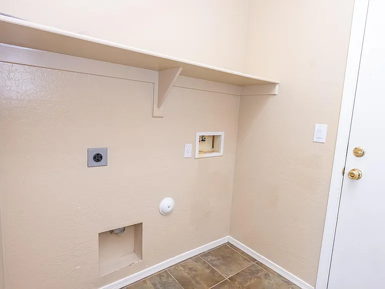 2023 W Shackleton Dr — Photo 29